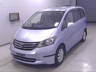 HONDA FREED 2010