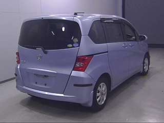 HONDA FREED 2010