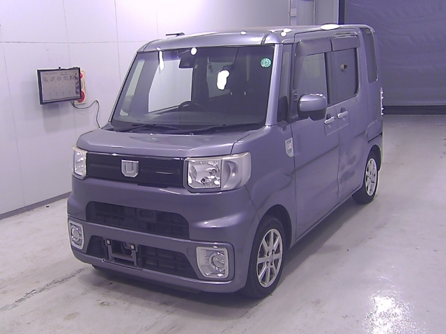 DAIHATSU WAKE 2016