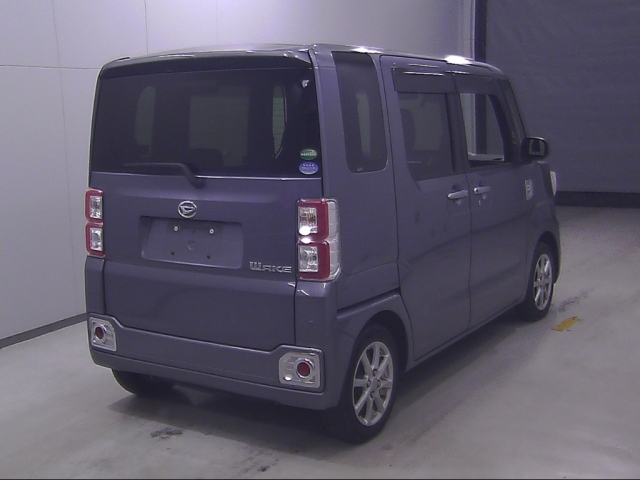 DAIHATSU WAKE 2016