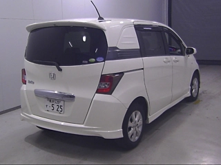 HONDA FREED 2011