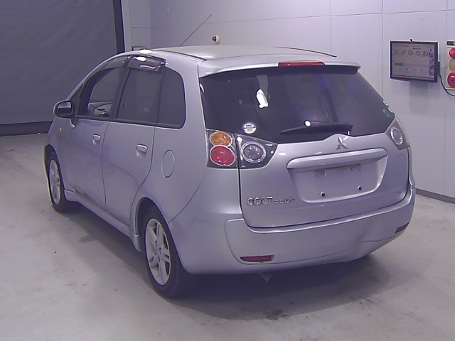 MITSUBISHI COLT PLUS 2010