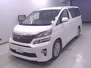 TOYOTA VELLFIRE 2013