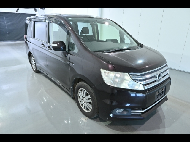 HONDA STEP WAGON 2012