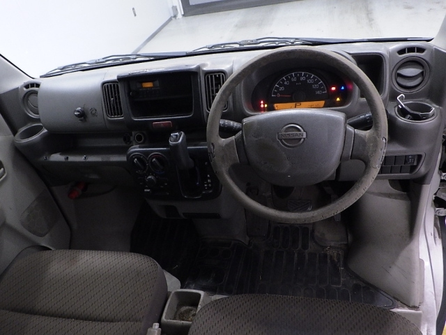 NISSAN CLIPPER VAN 2015