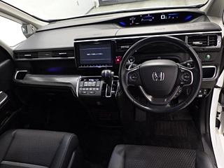 HONDA STEP WAGON 2015