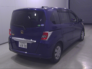 HONDA FREED 2015