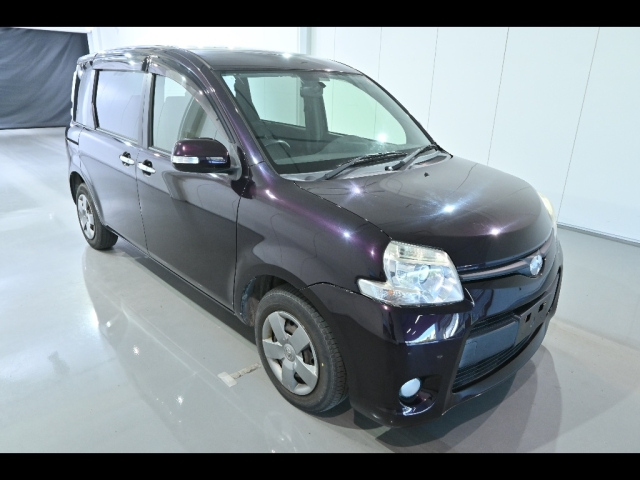 TOYOTA SIENTA 2012