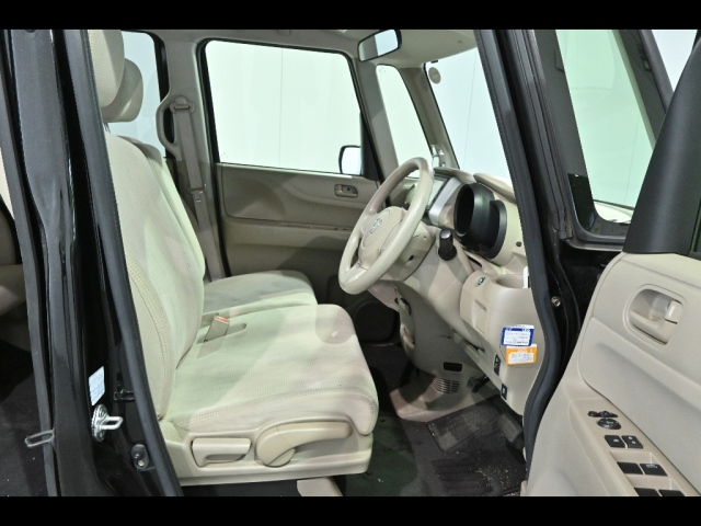 HONDA N BOX 2016