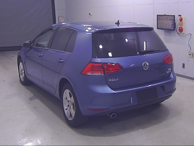 VOLKSWAGEN GOLF 2015