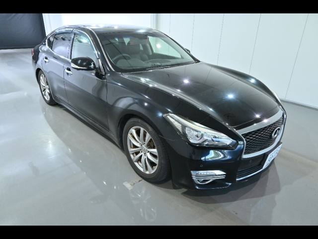 NISSAN FUGA 2016