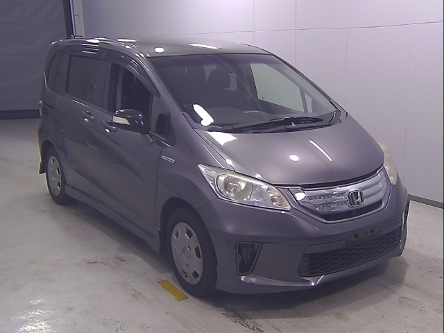 HONDA FREED 2013