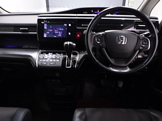 HONDA STEP WAGON 2015