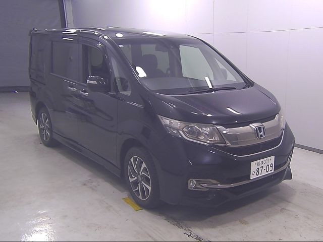 HONDA STEP WAGON 2015