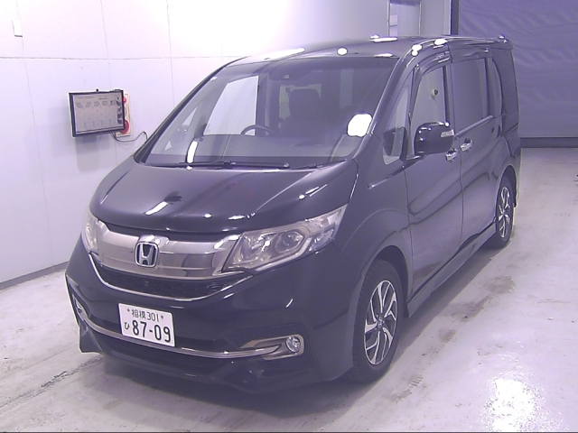 HONDA STEP WAGON 2015