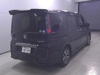HONDA STEP WAGON 2015