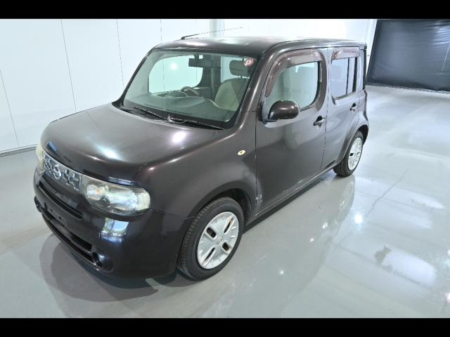 NISSAN CUBE 2010