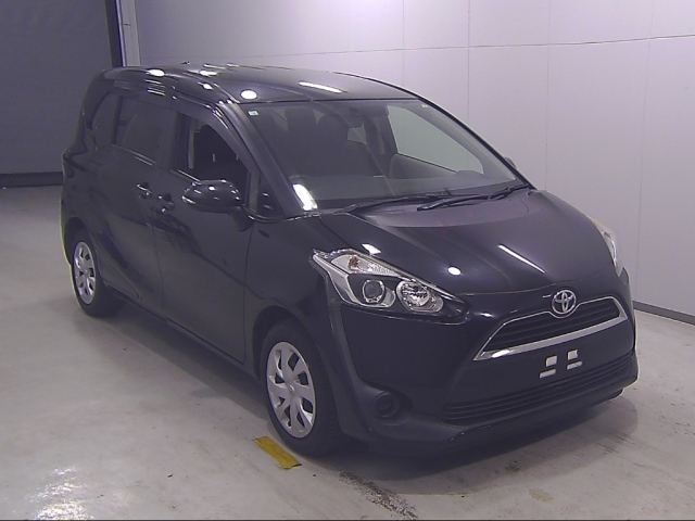 TOYOTA SIENTA 2018