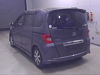 HONDA FREED 2010