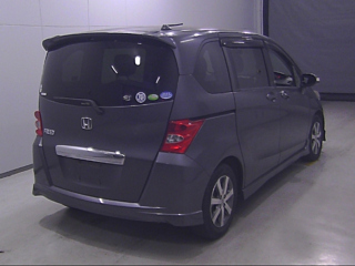 HONDA FREED 2010
