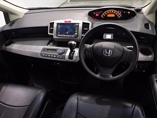 HONDA FREED 2010