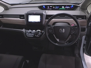 HONDA FREED 2022