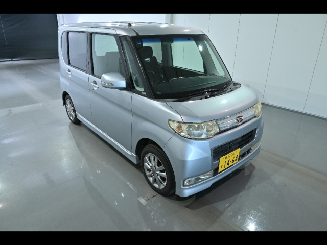 DAIHATSU TANTO 2009