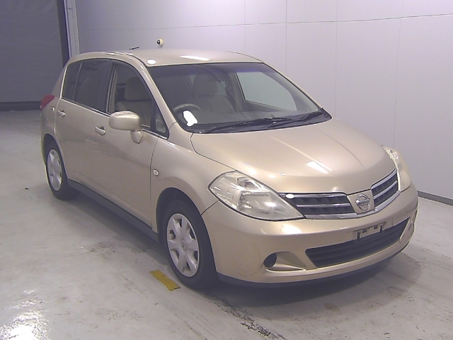 NISSAN TIIDA 2009