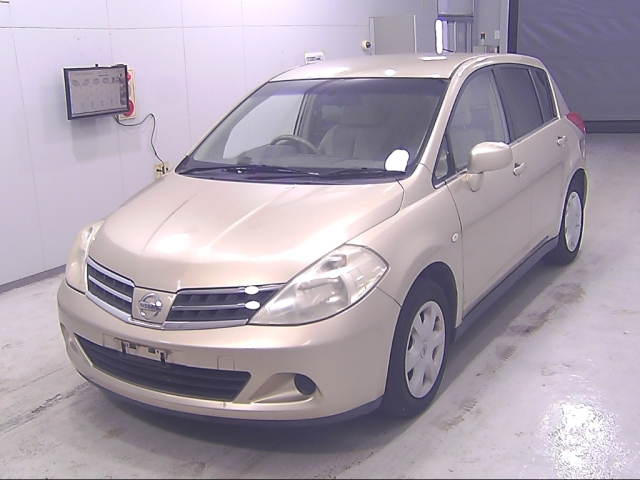 NISSAN TIIDA 2009