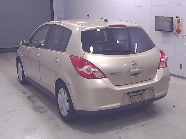 NISSAN TIIDA 2009