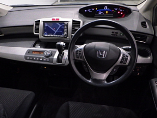 HONDA FREED 2012
