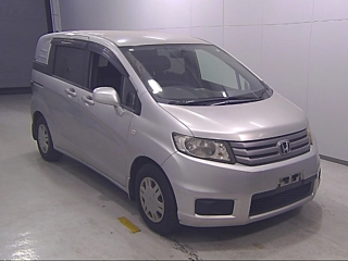 HONDA FREED 2010