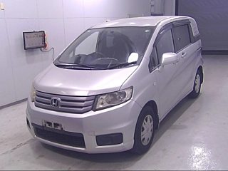 HONDA FREED 2010