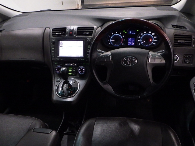 TOYOTA MARK X ZIO 2008