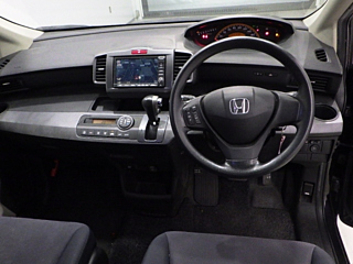 HONDA FREED 2010