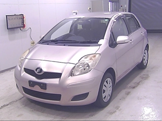 TOYOTA VITZ 2010