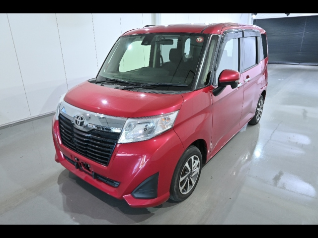 TOYOTA ROOMY 2016