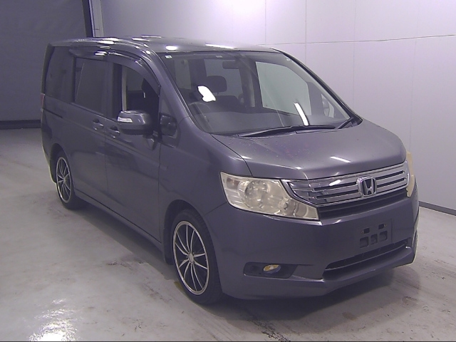 HONDA STEP WAGON 2010