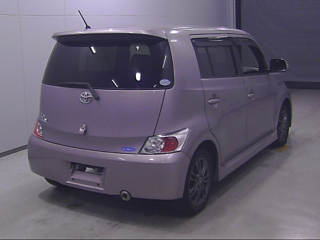 TOYOTA BB 2009