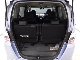 HONDA FREED 2012