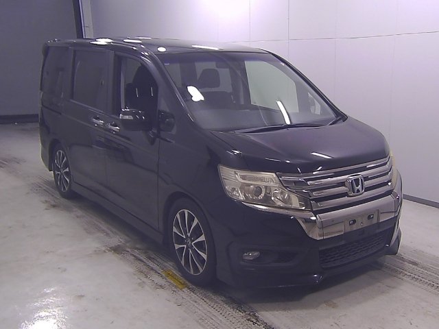 HONDA STEP WAGON 2012