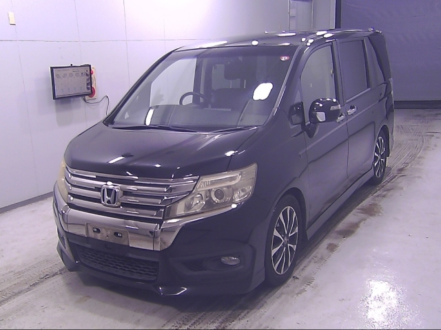 HONDA STEP WAGON 2012