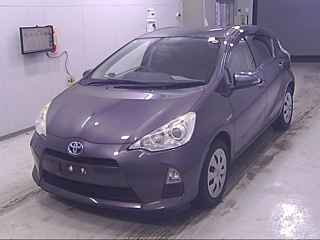 TOYOTA AQUA 2012