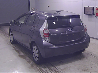 TOYOTA AQUA 2012