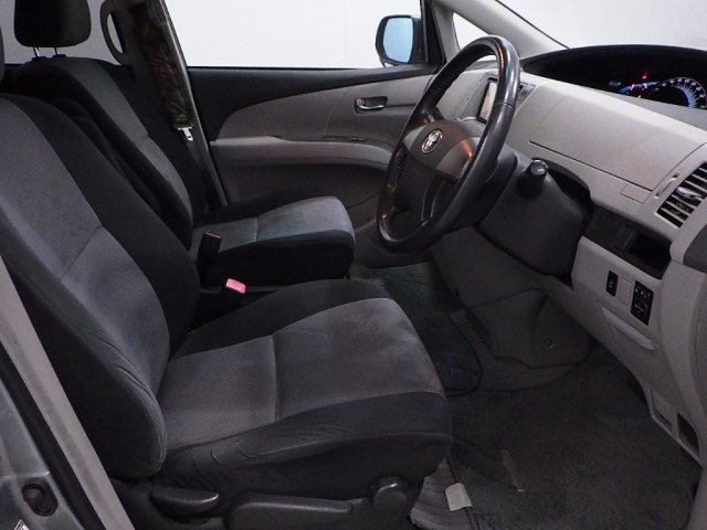 TOYOTA ESTIMA 2008