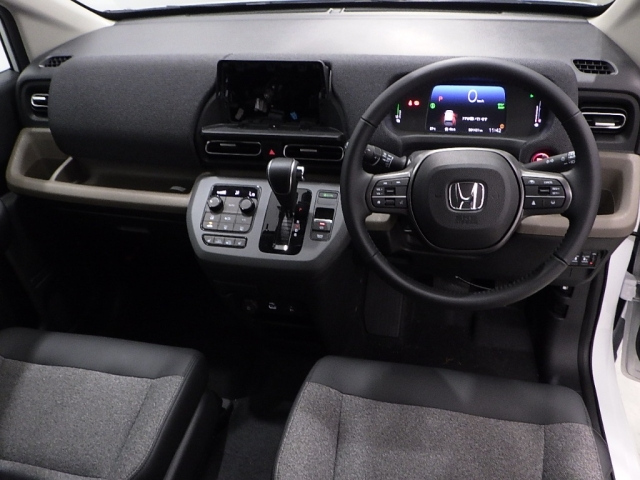 HONDA FREED 2025