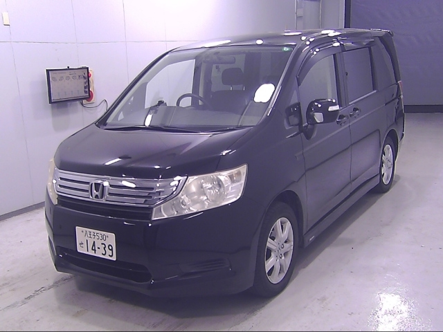 HONDA STEP WAGON 2011
