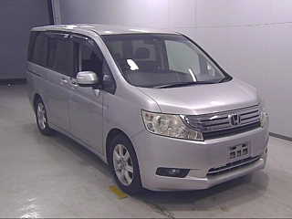 HONDA STEP WAGON 2010