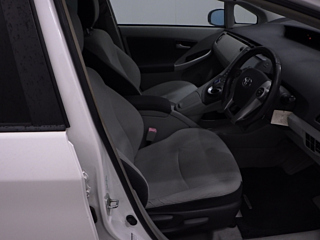 TOYOTA PRIUS 2011