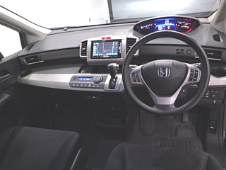 HONDA FREED 2014
